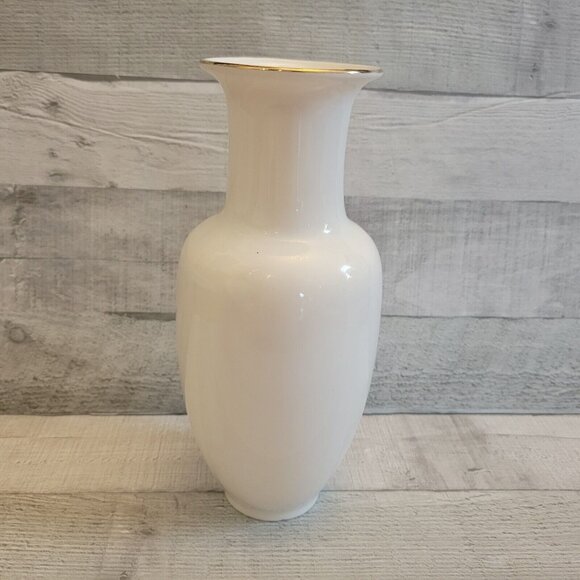 Vintage Jay Fine China Vase White Blue Birds Cherry Tree Gold Rim Japan - Picture 5 of 8